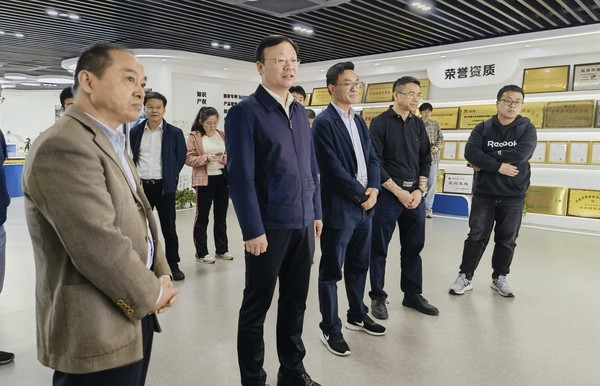 ũҵũ�岿��Ϣ���ĸ������Ź�����Ӹ�97�������е���