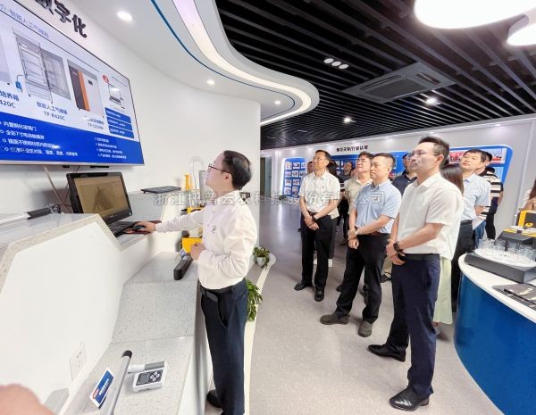 ����ũ�����ĵ�ί��ѧϰ���á����򹤳̡����� �����ƽ���ҵ�����ж������⵳���˶���ݰ��97����