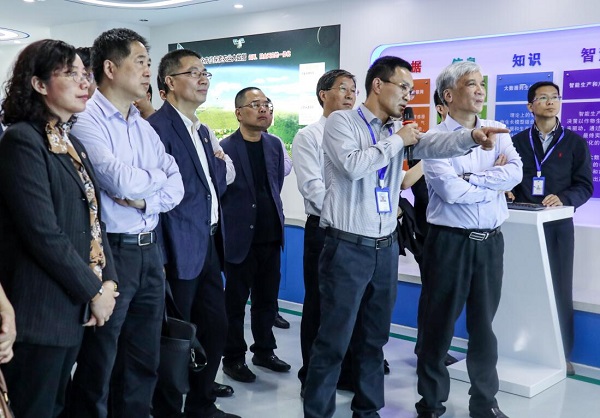 �����˴�ί�ḱίԱ��������ݰ��97���ʿ������