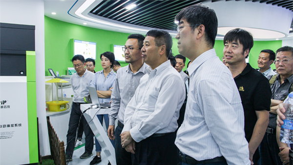 ����ũ�����ĵ�ί���κ����һ������97����չ��