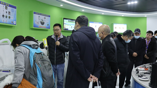 ÊÂÇéÖ°Ô±ÏÈÈÝ×ۺϲúÆ· ÊÂÇéÖ°Ô±ÏÈÈÝ×ۺϲúÆ·