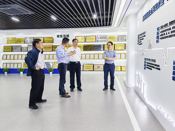 ÖйúũҵÊÖÒÕÍÆ¹ãлá»á³¤³ÂÉú¶·¡¢ÃØÊ鳤ÕÅÏàÖúݰÁÙ97¹ú¼Ê¿¼²ìÂÃÐÐ ÖйúũҵÊÖÒÕÍÆ¹ãлá»á³¤³ÂÉú¶·¡¢ÃØÊ鳤ÕÅÏàÖúݰÁÙ97¹ú¼Ê¿¼²ìÂÃÐÐ